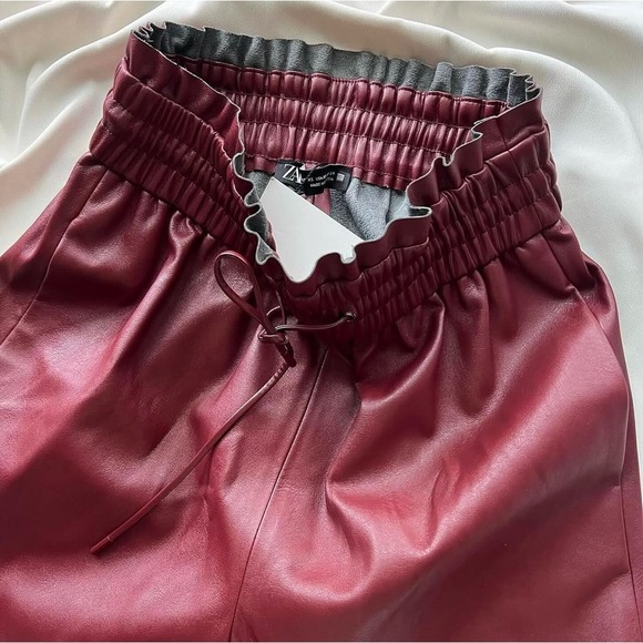 NWT Zara Red Faux Leather shorts ✨🤍 - Picture 4 of 5
